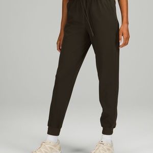 Lululemon Stretch High-Rise Jogger